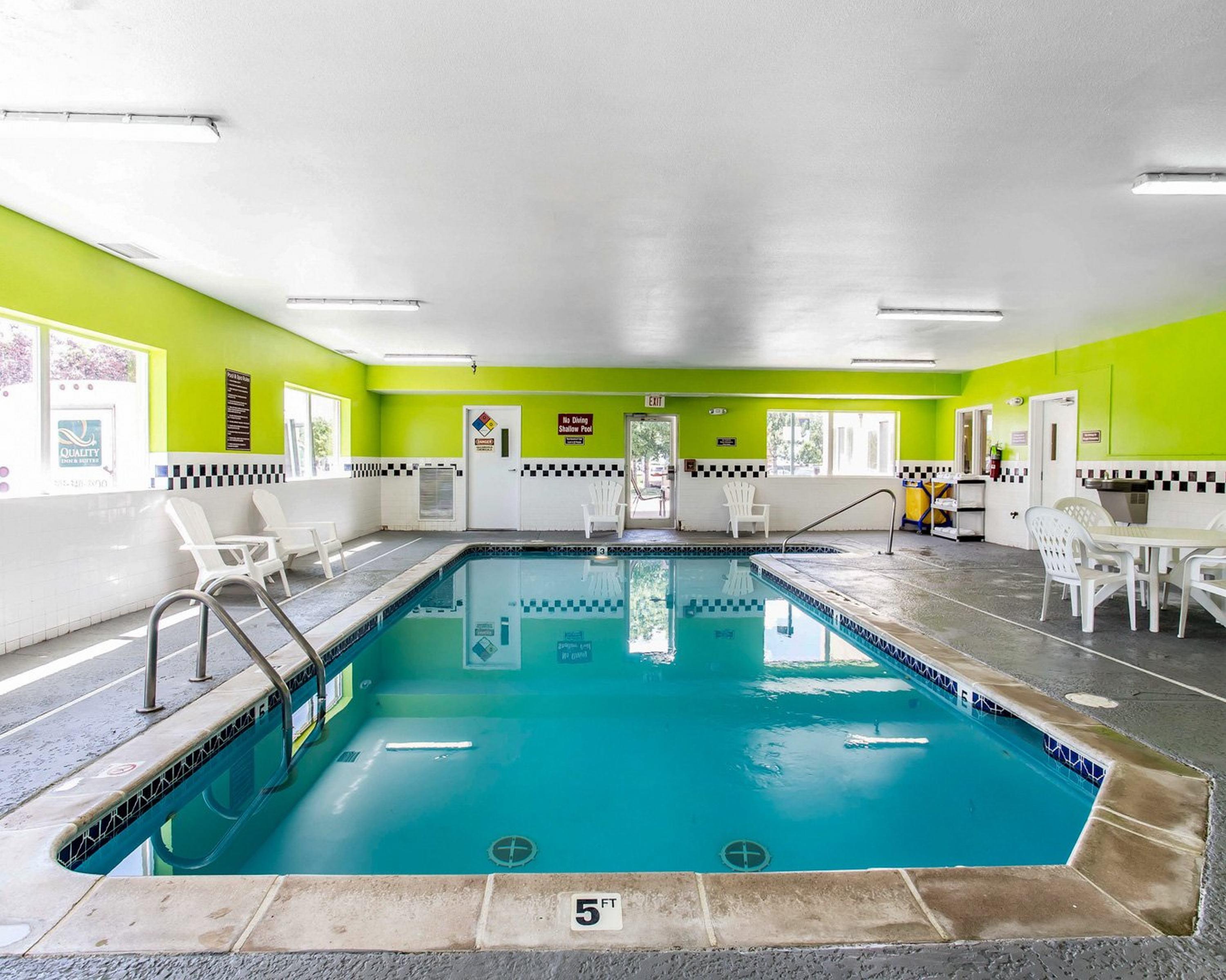 Quality Inn & Suites Denver Airport - Gateway Park Аурора Екстериор снимка