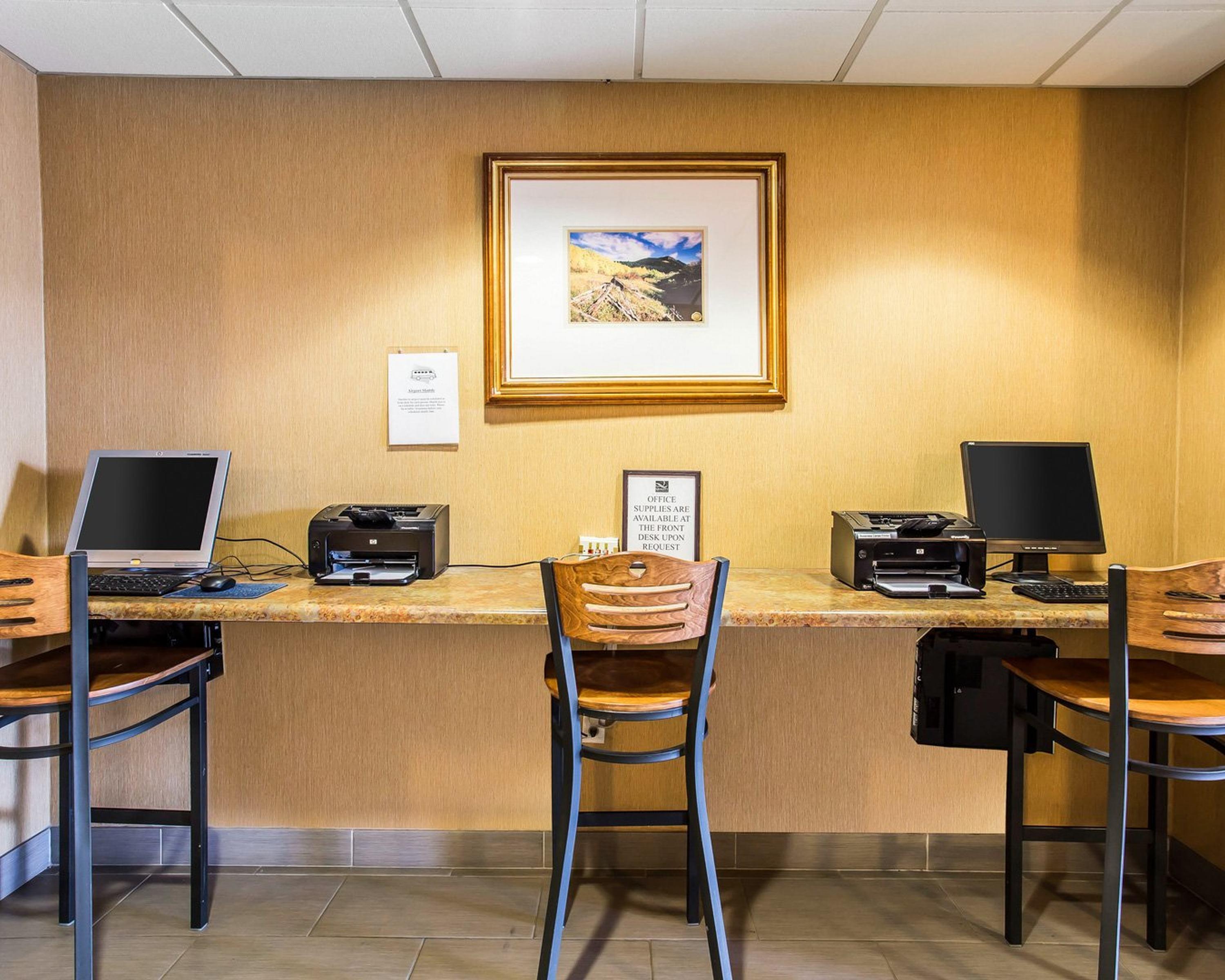 Quality Inn & Suites Denver Airport - Gateway Park Аурора Екстериор снимка