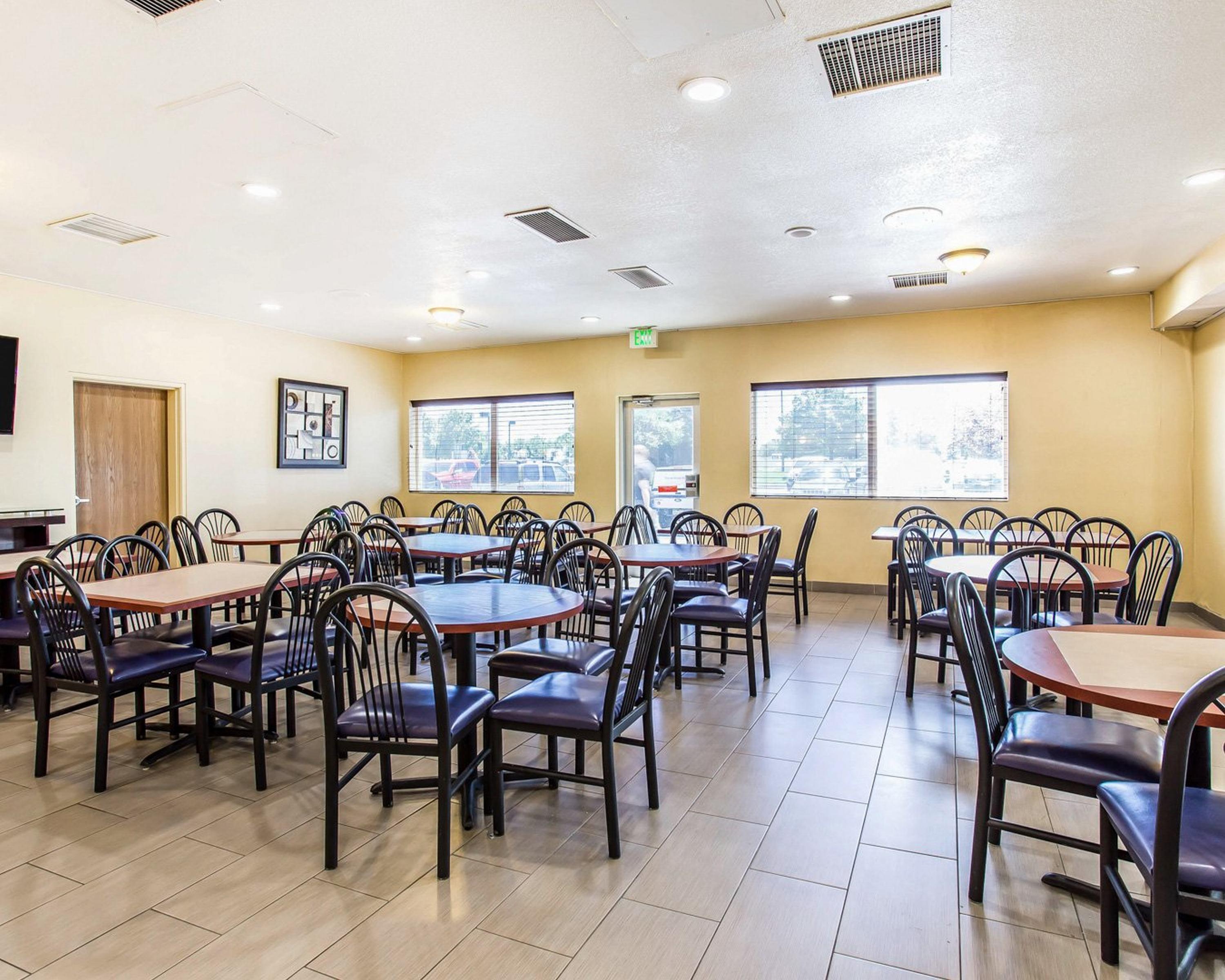 Quality Inn & Suites Denver Airport - Gateway Park Аурора Екстериор снимка
