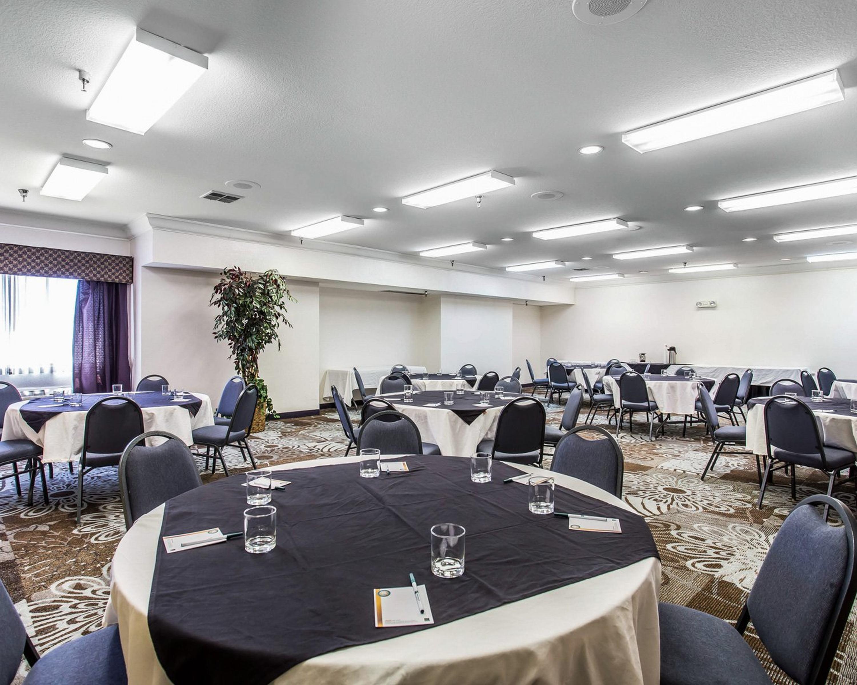 Quality Inn & Suites Denver Airport - Gateway Park Аурора Екстериор снимка