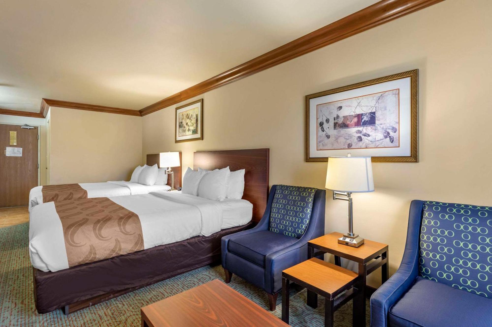 Quality Inn & Suites Denver Airport - Gateway Park Аурора Екстериор снимка