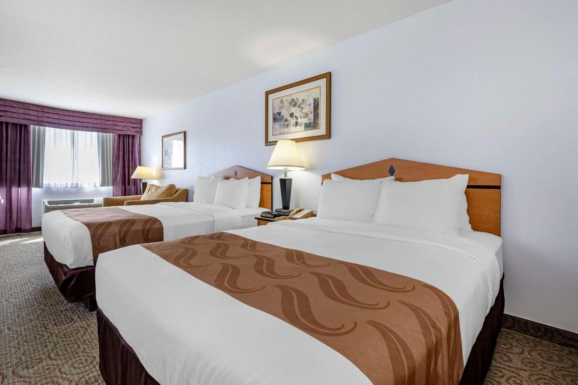 Quality Inn & Suites Denver Airport - Gateway Park Аурора Екстериор снимка